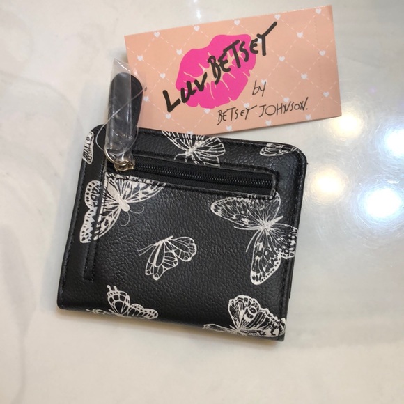 Betsey Johnson Luv Betsey Snap Card Wallet Black & White Butterflies NWT - Picture 9 of 16